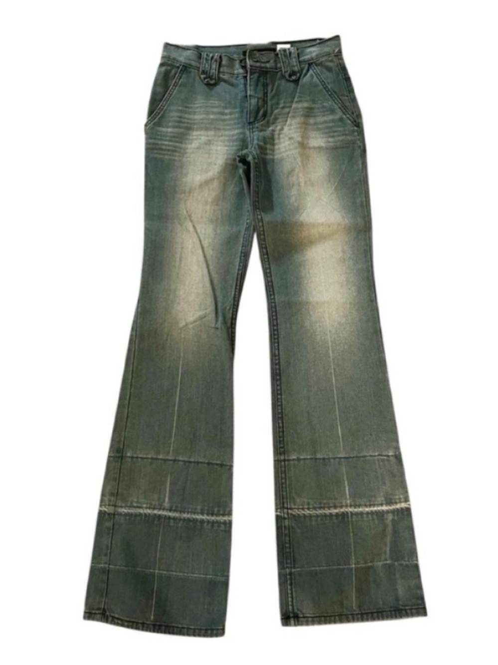 Marc Jacobs Flare Jeans 100% cotton
Made in U.S.A. Size 2 Y2K vibes
